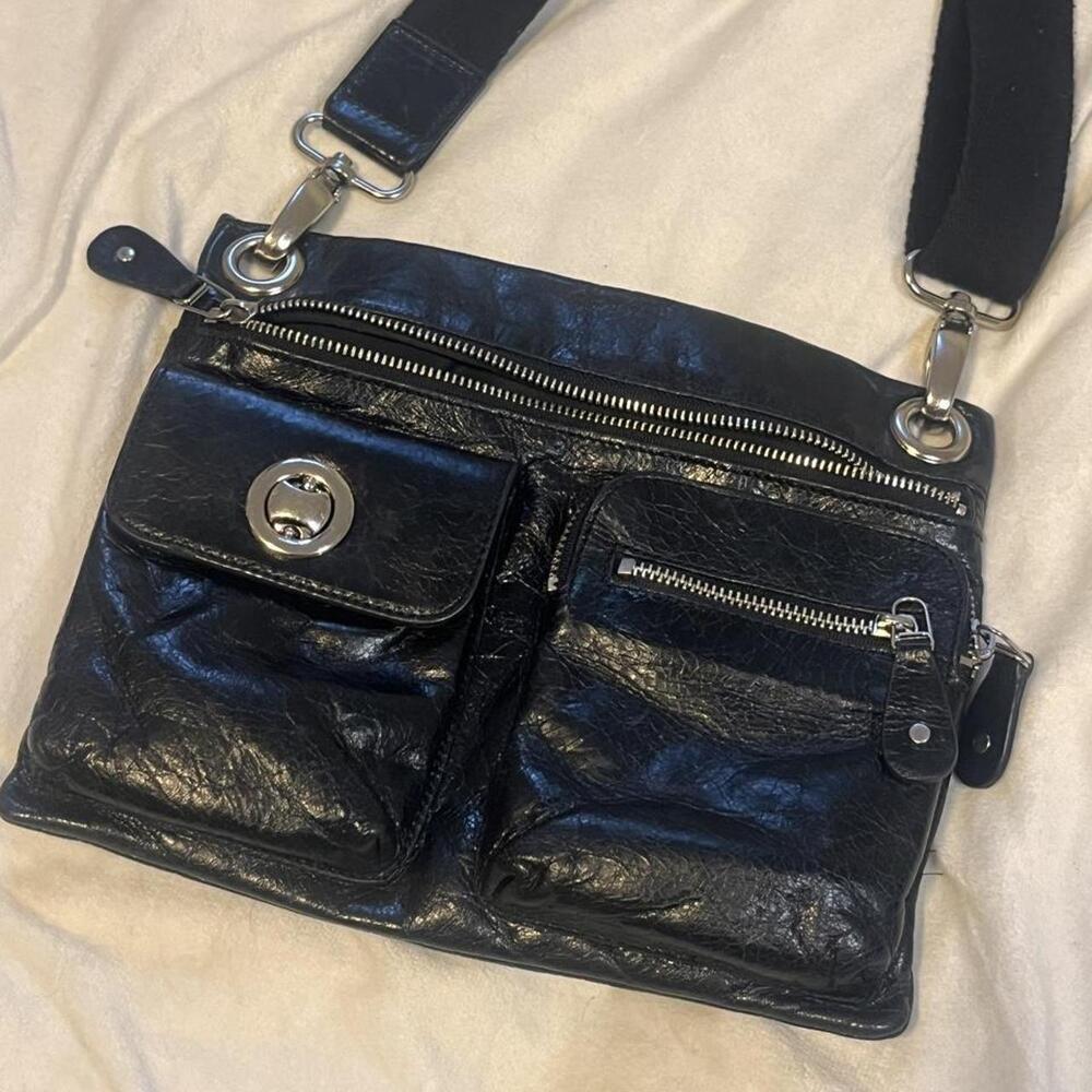 Y2K Black Leather Multi-Pocket Crossbody Bag